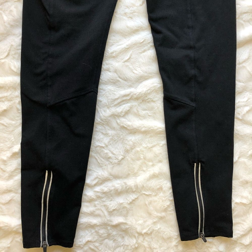 Fabletics Reflective Black Legging - Women’s M‎ - Picture 5 of 7
